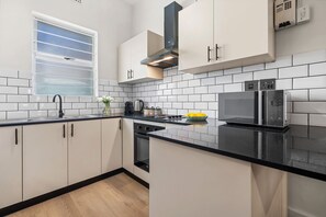 Apartment (1 Bedroom) | Interior - Art Haus Sea Point (Cape Town)