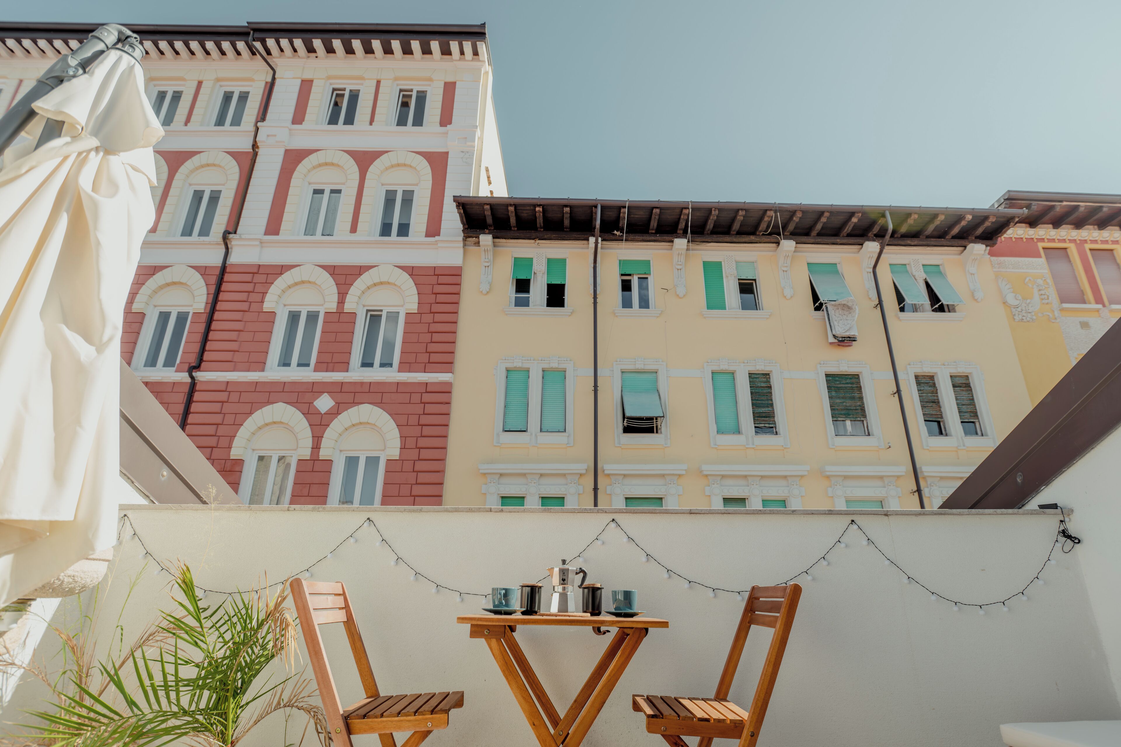 屋外ダイニングエリア