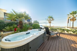 Terrace/patio - Villy Luxury Home by the Sea 2 (Stalos)