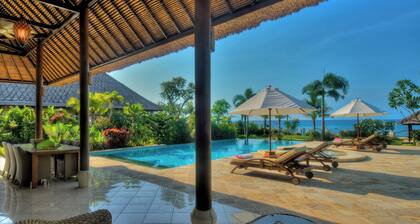 Beachfront Villa Nirwana - Private Pool, Jacuzzi, Sunset Views & Friendly Staff!