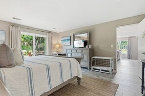 4 bedrooms, iron/ironing board, WiFi, bed sheets - 545 Queens Grant ~  3BR/2.5BA Coastal retreat (Hilton Head Island)