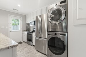 Fridge, microwave, oven, stovetop - 545 Queens Grant ~  3BR/2.5BA Coastal retreat (Hilton Head Island)