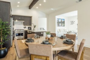 Dining - New! Snowcreek Luxury Retreat w Mountain Views 641 (Mammoth Lakes)