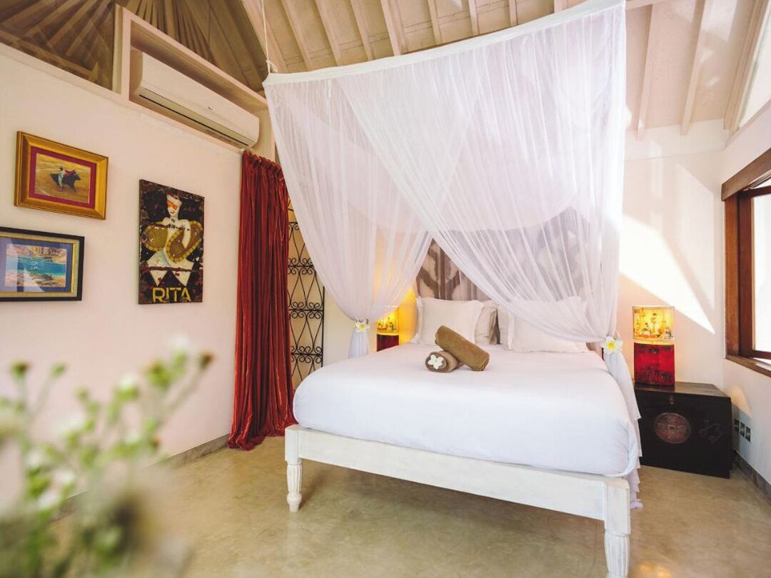 Silitysrauta/-lauta, Wi-Fi, vuodevaatteet