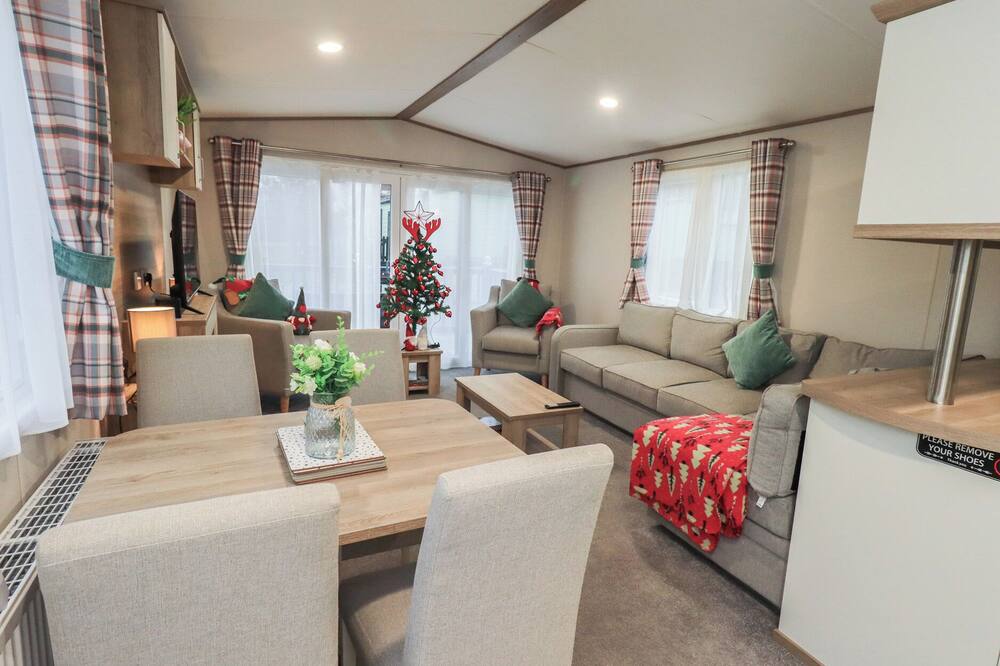 Foxwood Hideaway - Wennington