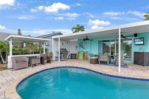 Pool - Summer Getaway (Gulf-access retreat) (Cape Coral)