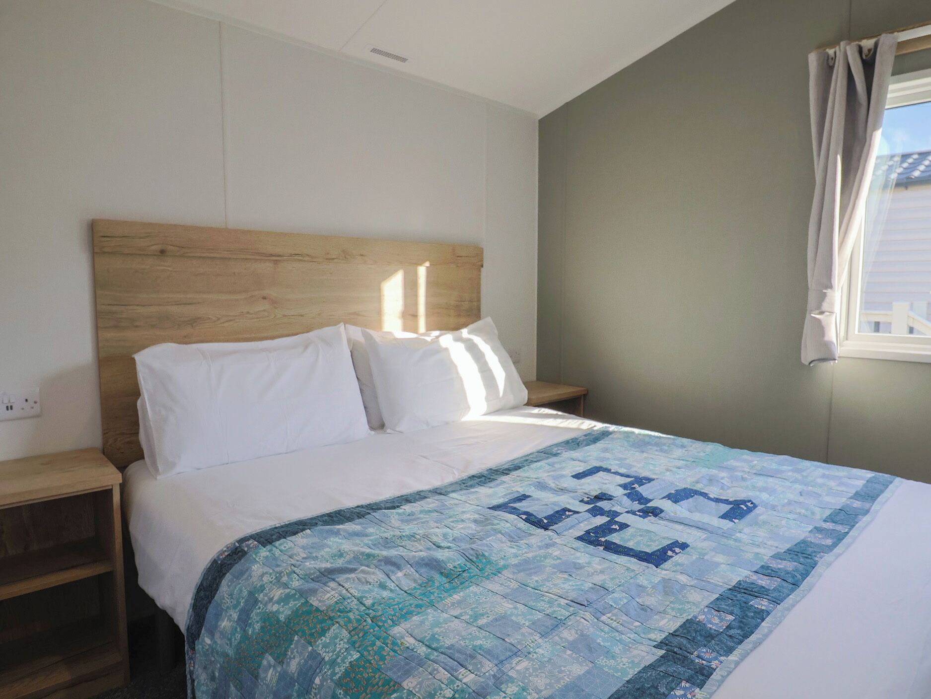 2 habitaciones, decoración personalizada y muebles diferentes 