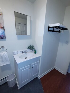 Bathroom - Clean Cozy Studio Apartment in West Warwick (West Warwick)