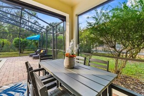 Outdoor dining - Villa w/ Pool and Arcade Room (Kissimmee)