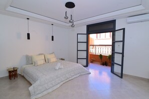 3 bedrooms, iron/ironing board, WiFi, wheelchair access - Lovely 3-bedroom apartment with AC in vibrant Marrakech (Marrakech)