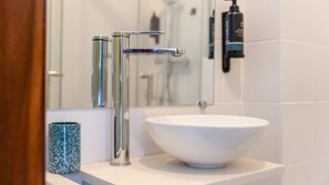 Hair dryer, towels - T3 Acolhedor perto da Universidade by LovelyStay (Faro)