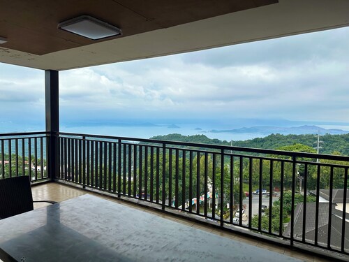 BalaiCo Tagaytay 2BR 2 Huge Balconies Taal View 100 sqm