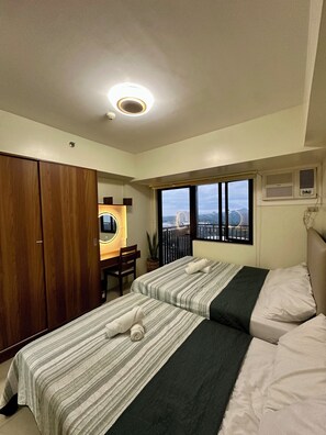 WiFi, bed sheets