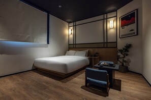 Decoración personalizada, muebles diferentes y escritorio 