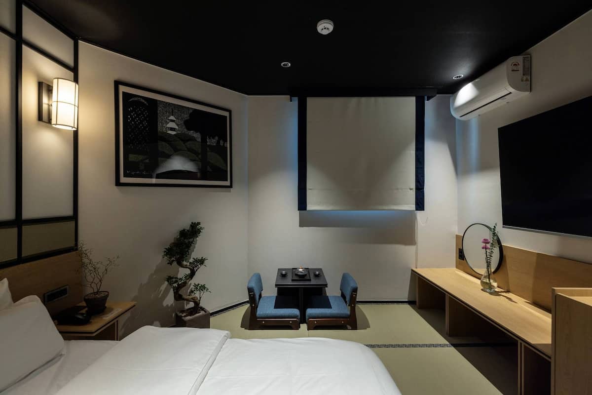 Decoración personalizada, muebles diferentes y escritorio