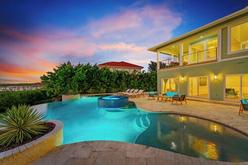 Melbourne Beach / Ocean Views, Pool & Boat Dock