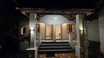 Classic Cottage | Free WiFi