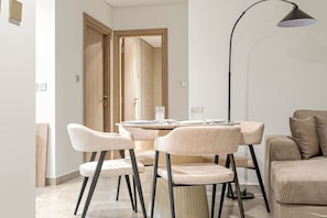 Dining - FIRST CLASS | 2BR | Skyline Luxe • Canal Walk (Business Bay)