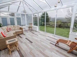 Living area - The Peak View Holmfirth (Holmfirth)