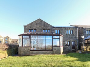 Cottage | Exterior - The Peak View Holmfirth (Holmfirth)