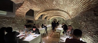 Relais Portaluna Maestà / 4BR, Sleeps 8, Garden, Langhe Views, Wifi