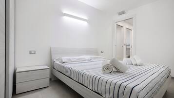 2 slaapkamers, een strijkplank/strijkijzer, wifi, beddengoed