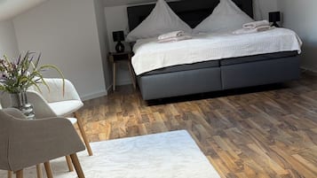3 soverom, skrivebord, strykejern/-brett og wi-fi (inkludert)