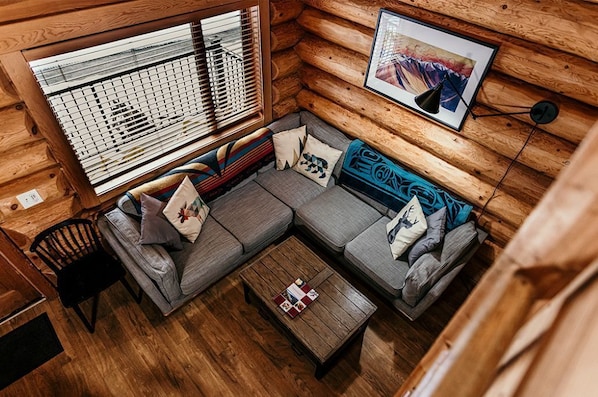 Living area - Riverside RV Resort (Whistler)