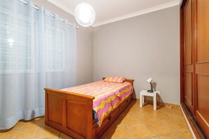 Strykjärn/strykbräda, gratis wi-fi och sängkläder