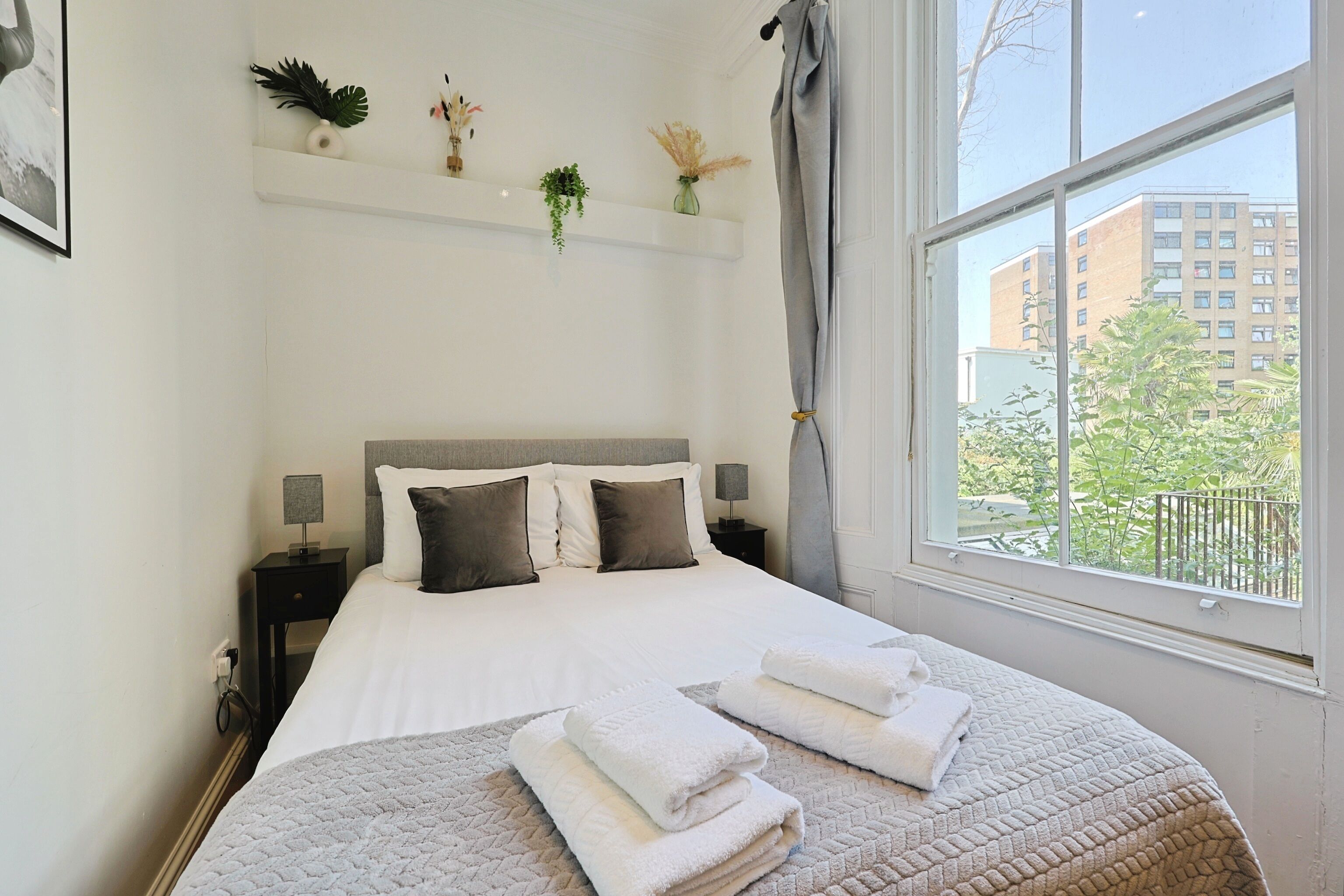 Fer et planche à repasser, Wi-Fi, draps fournis