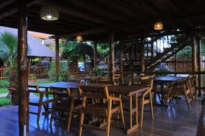 Outdoor dining - Three Tree Hotel (Maun)