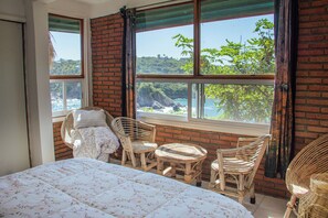 2 quartos, ferros/tábuas de passar roupa, Wi-Fi, roupa de cama