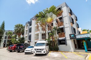 Exterior - Studio in Gazcue: from Colonial Zone & Incipler (Santo Domingo)