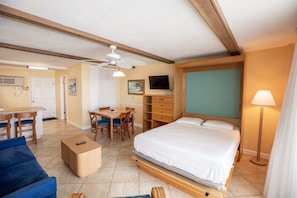 WiFi (free), bed sheets