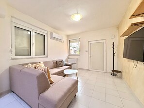 Comfort-Apartment, Terrasse | Wohnbereich