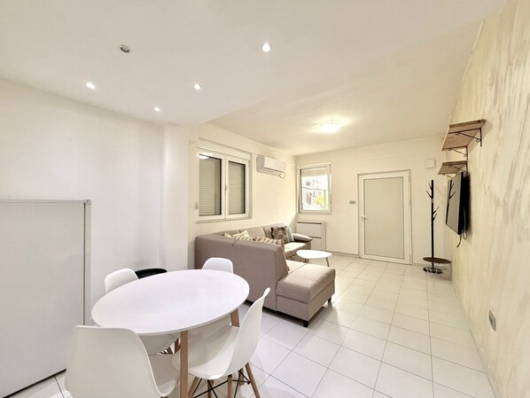 Comfort-lejlighed - terrasse | Opholdsområde