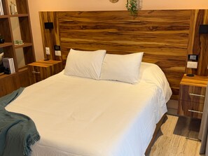 In-room safe, WiFi, bed sheets