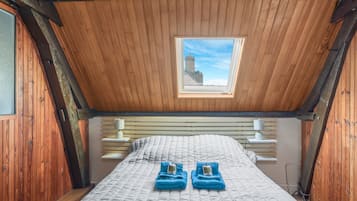 BĂŒgeleisen/BĂŒgelbrett, WLAN, BettwĂ€sche