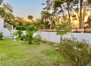 Property grounds - Spacious house in Tarnos, near the beach (Tarnos)