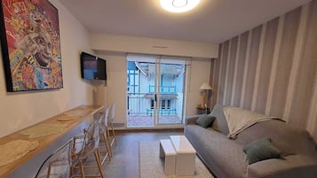 Fernseher
