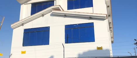 Majoituspaikan julkisivu