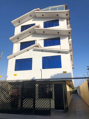 Front of property - Hospedaje Monumental Chincha (Chincha Alta)