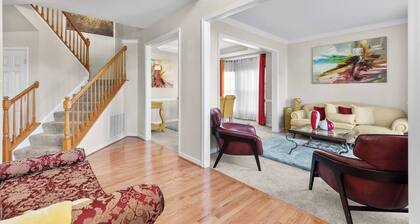 Royal Retreat: Luxurious House with 4 King Beds!