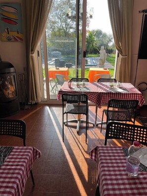 Free daily buffet breakfast - Ai4soli di Cermenate (Cermenate)