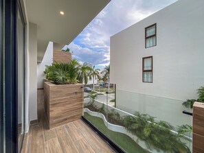 Căn hộ Deluxe, 3 phòng ngủ, bếp | Ban công