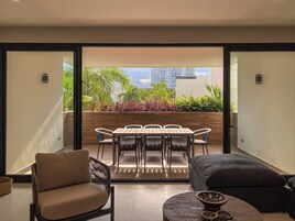 Deluxe Apartment, 3 Bedrooms, Kitchen | Living area