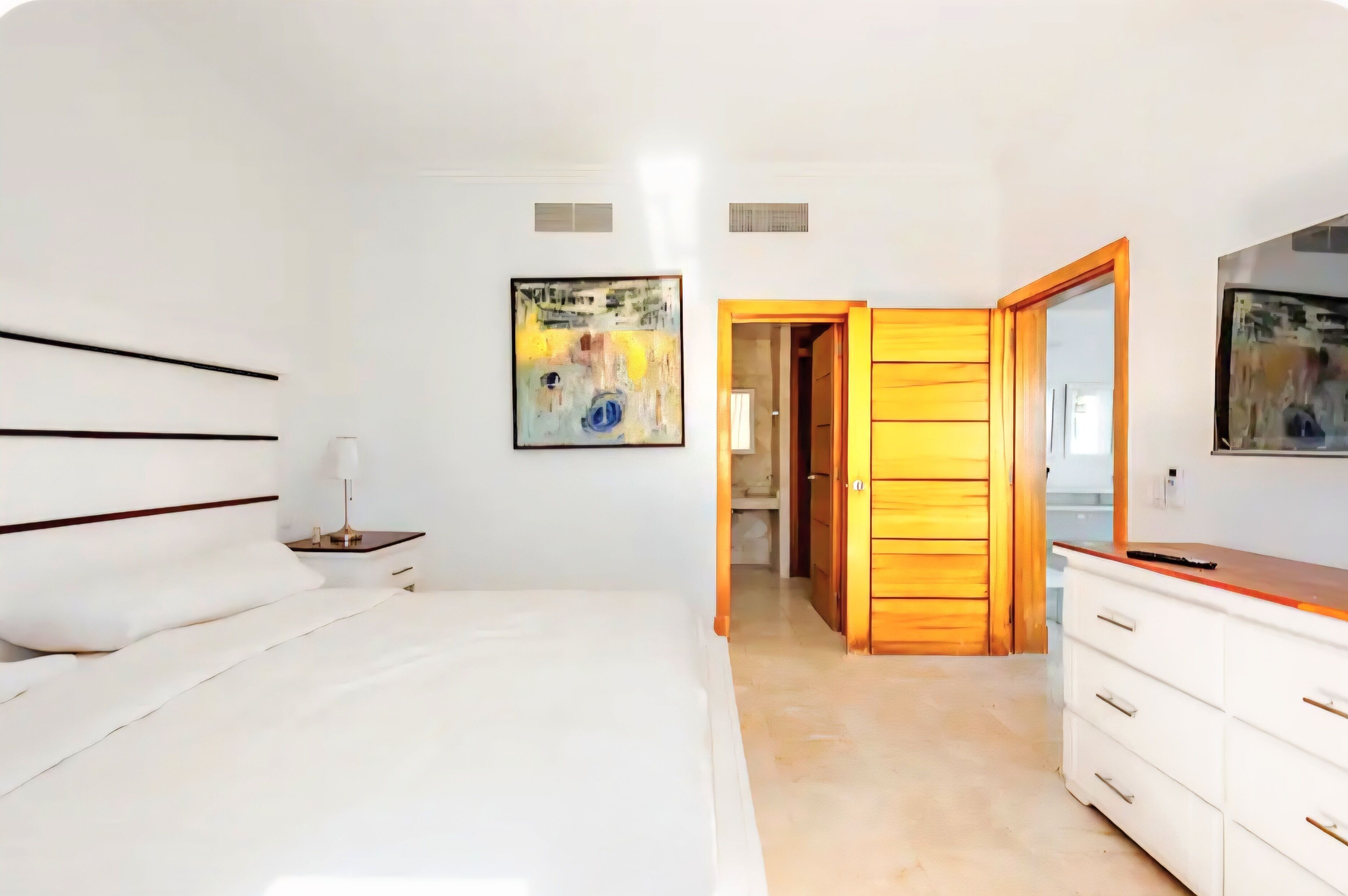 2 habitaciones, tabla de planchar con plancha y wifi gratis 