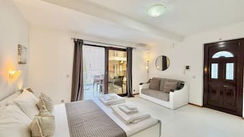 Estudio Deluxe, balcón | Escritorio, espacio para trabajar con un portátil, wifi gratis