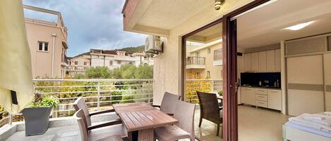 Deluxe studio, balkon | Balkon