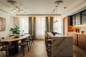 Dining - Mayfair Luxury 3BR at SLO Claridge House (London)